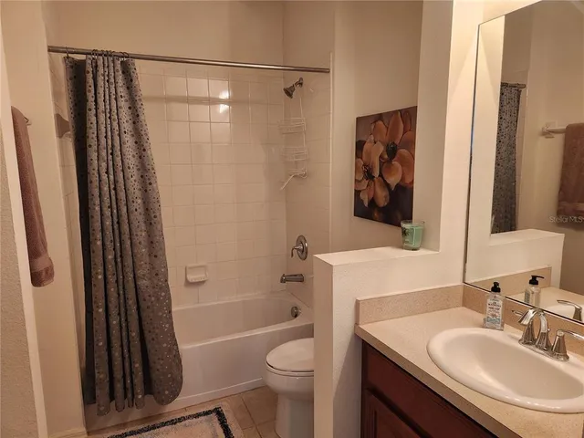 $3,000 | 8119 Villa Grande Court, Sarasota, FL 34243