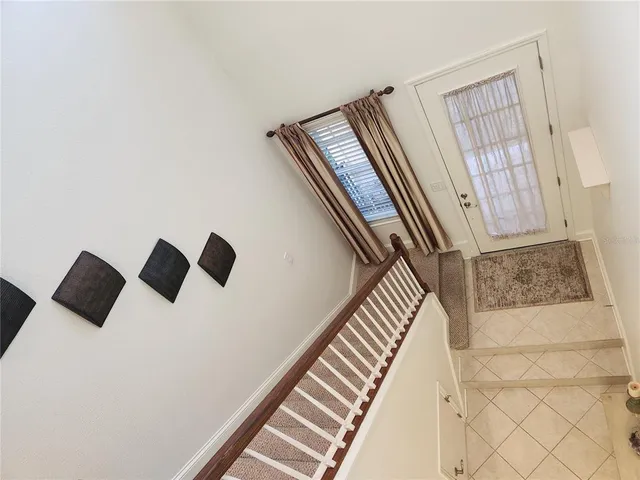 $3,000 | 8119 Villa Grande Court, Sarasota, FL 34243