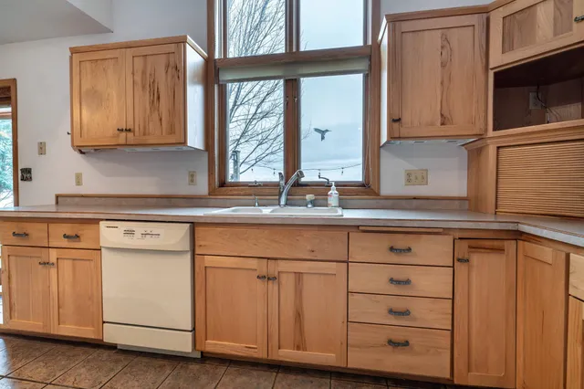 $579,000 | 17159 Stalker Lake Road, Underwood, MN 56586