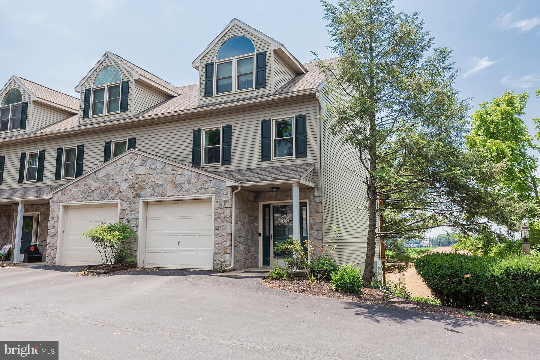 26 Laurel Ridge Leola, PA 17540 - Photo 2 of 53 Gallery Image 2