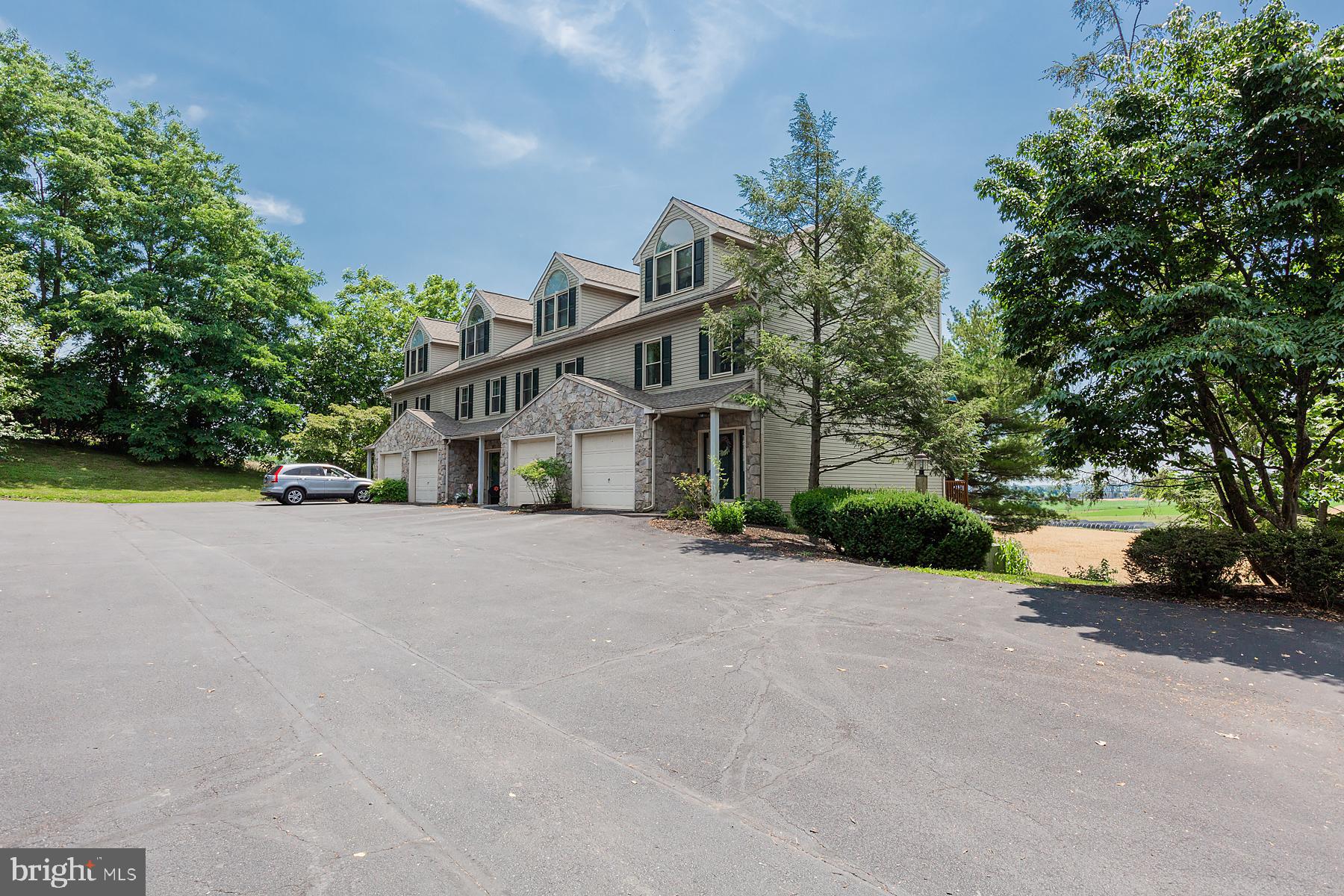 26 Laurel Ridge Leola, PA 17540 - Photo 5 of 53 Gallery Image 5