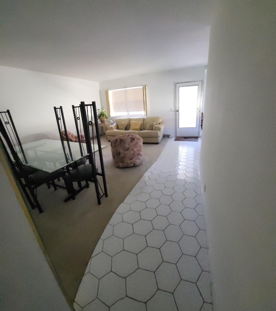 141 Saxony Drive, Unit 141 Delray Beach, FL 33446 - Photo 6 of 14 Dining area