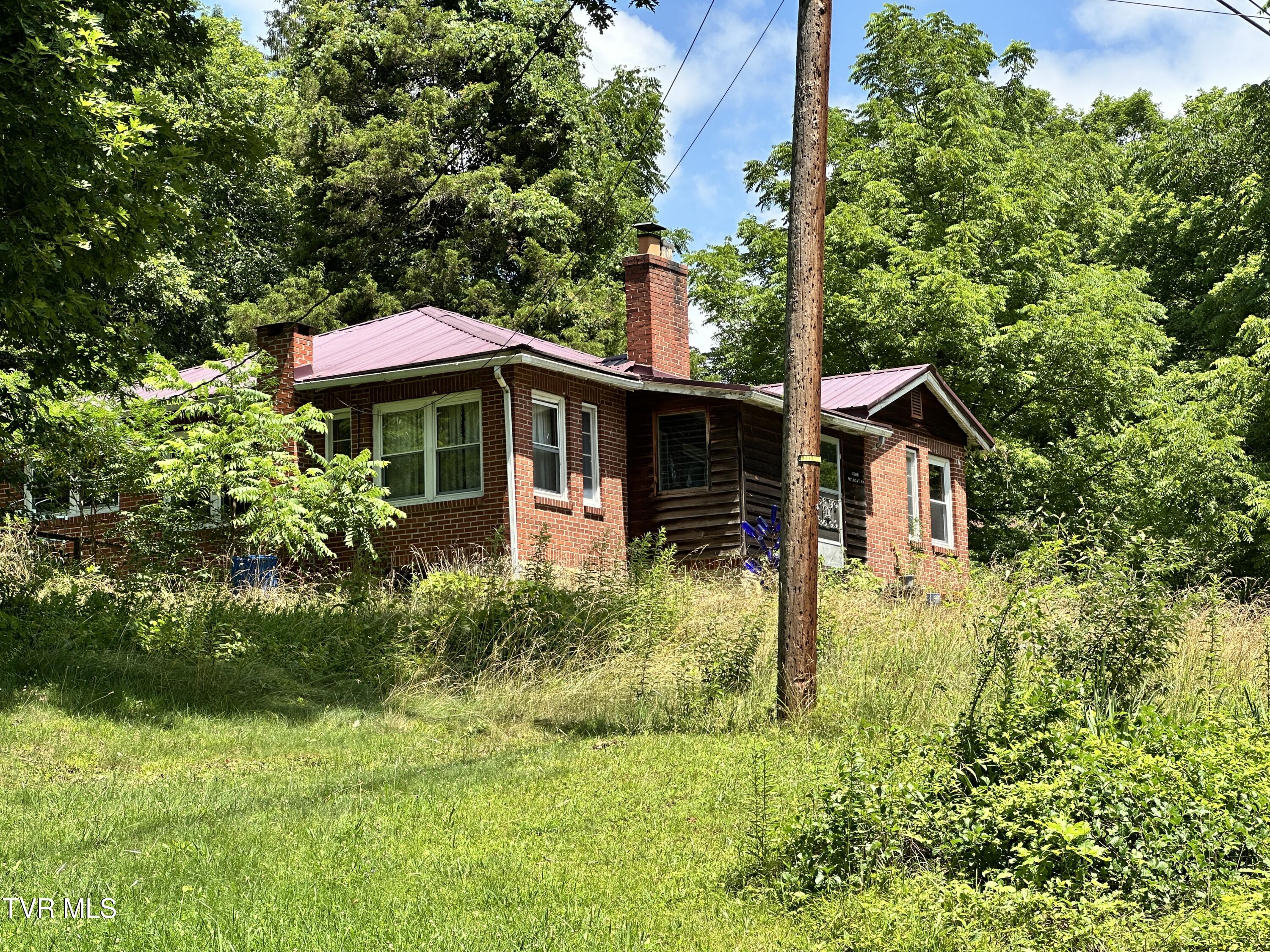 1509 Wildcat Road Big Stone Gap, VA 24219 - Photo 27 of 29 IMG_4256