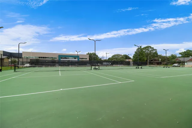 a view of a tennis court