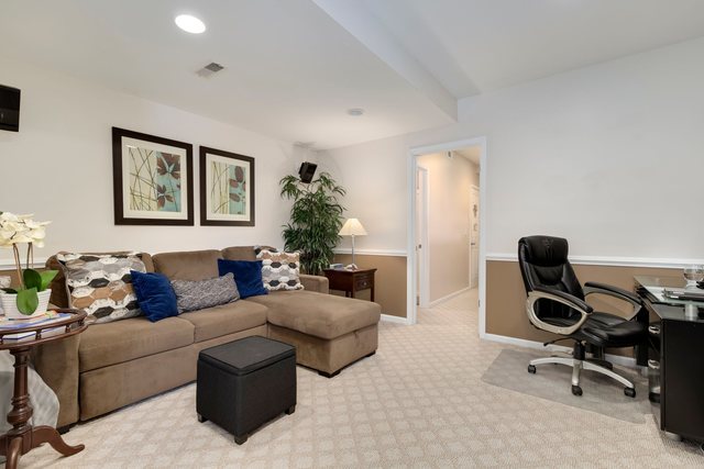 Undisclosed Address Bartlett, IL 60103 - Photo 32 of 45