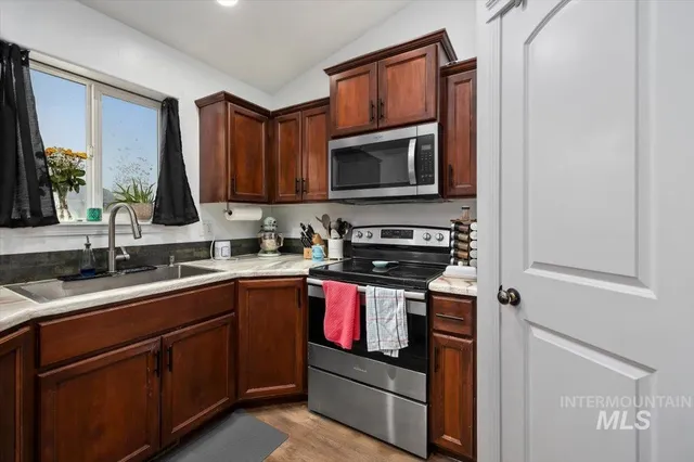 $330,000 | 2543 South Yellowstone Trail, Burley, ID 83318