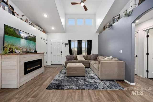 $330,000 | 2543 South Yellowstone Trail, Burley, ID 83318