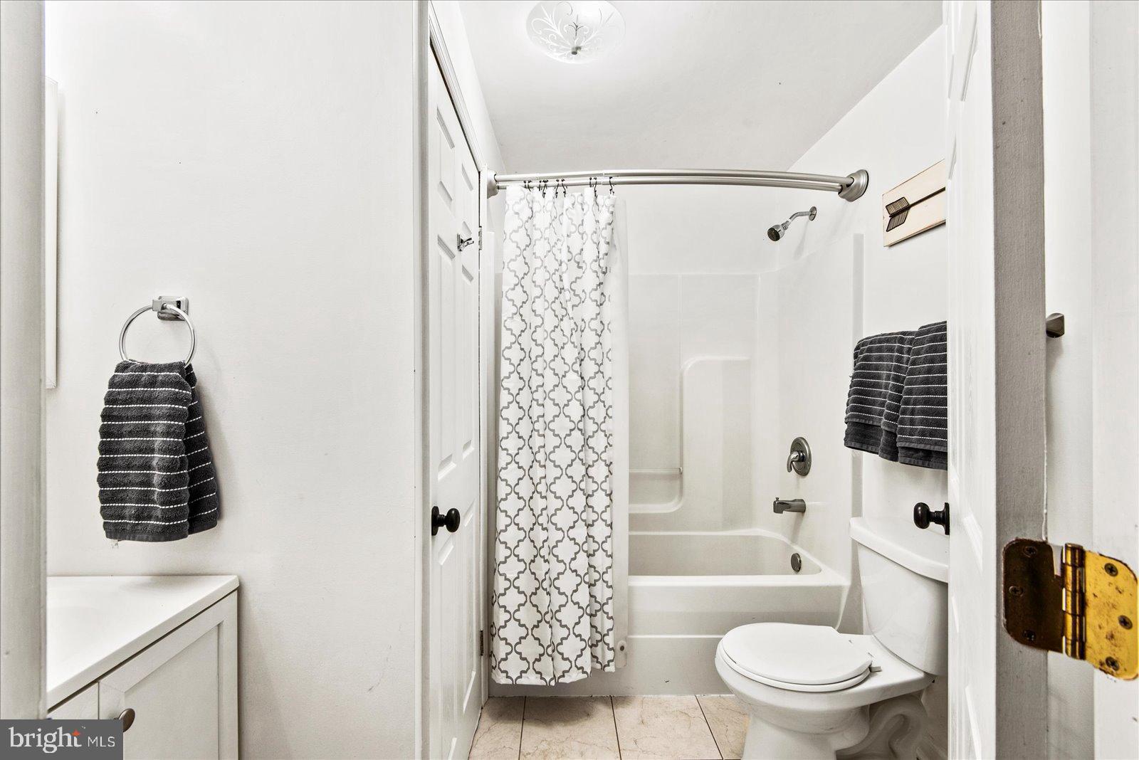 11310 St Just Road Unionville, VA 22567 - Photo 29 of 40 Bright and airy bathroom with modern touches.