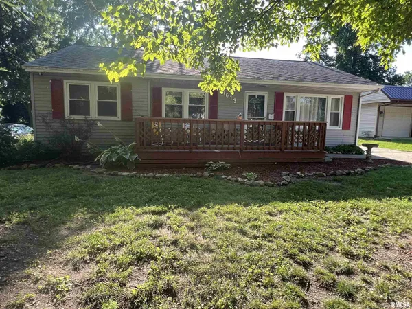 $147,900 | 1613 Elmwood Street, South Jacksonville, IL 62650