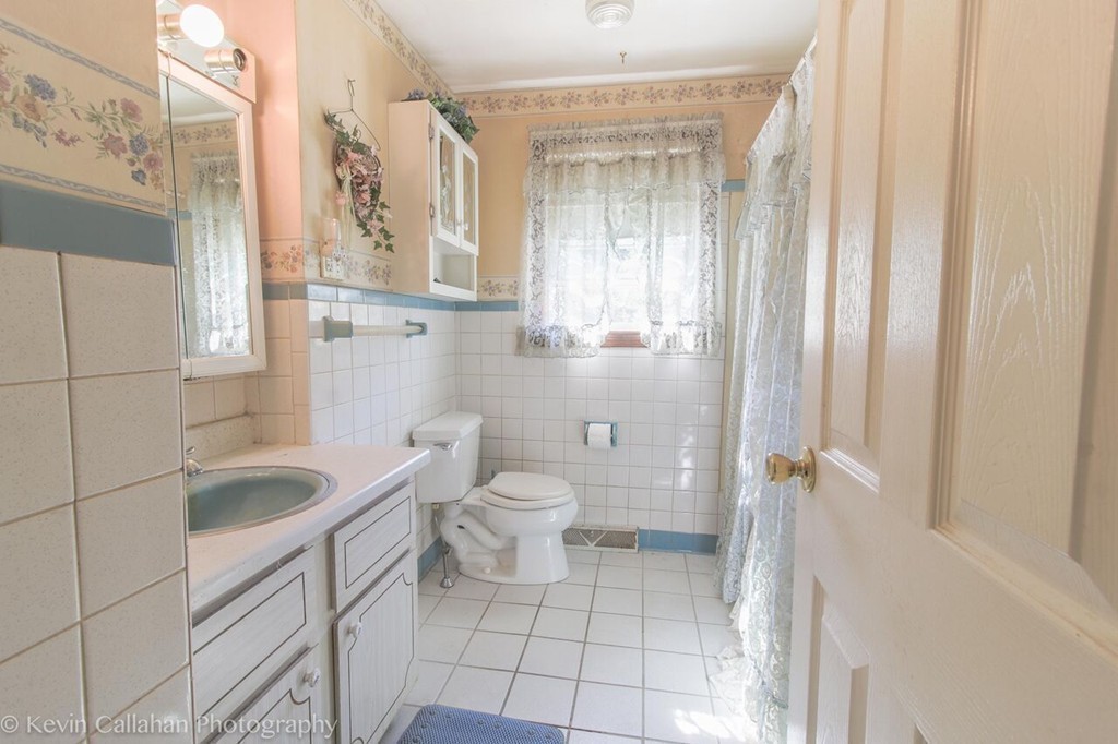 60 Roper Lane Tewksbury, MA 01876 - Photo 12 of 20 Gallery Image 12