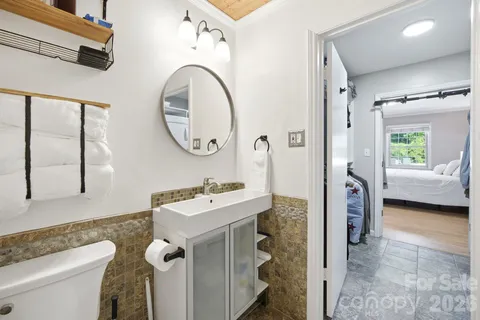 $285,000 | 4739 Hedgemore Drive, Charlotte, NC 28209