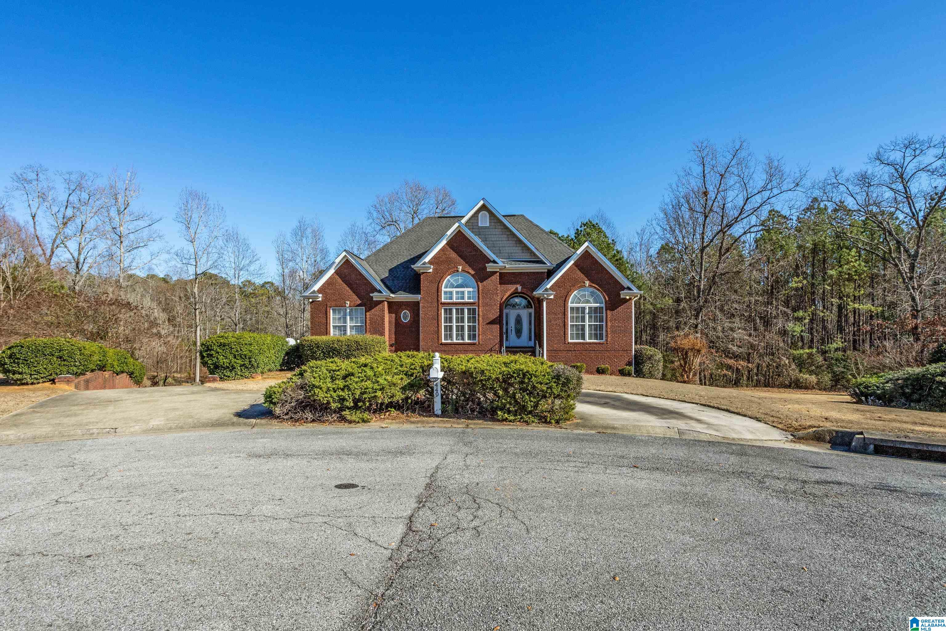 449 Covenant Circle Bessemer, AL 35023 - Photo 2 of 44