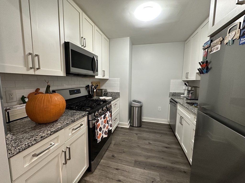 17 Hennery Way, Unit A Medfield, MA 02052 - Photo 4 of 11