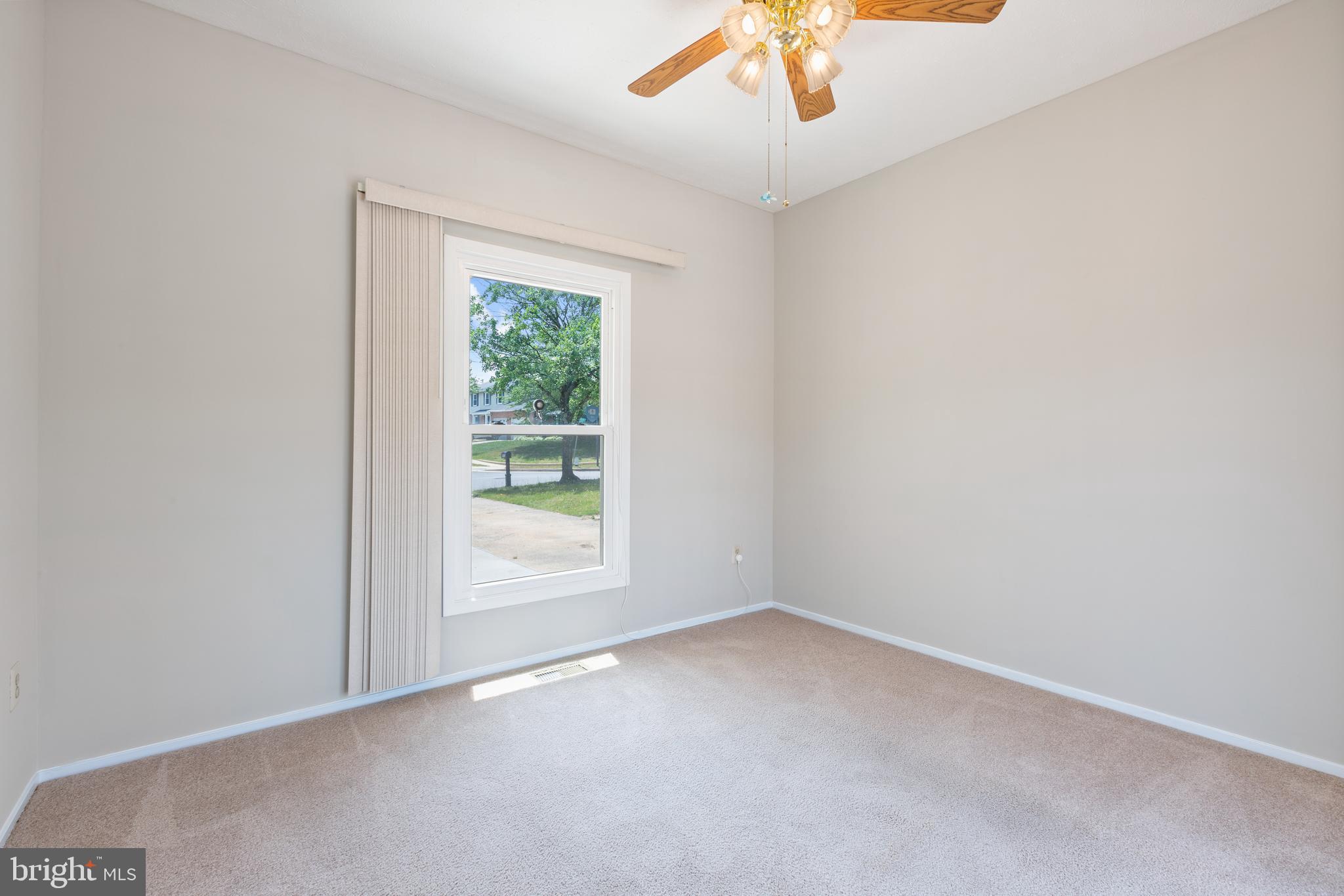 8812 E Grove Upper Marlboro, MD 20774 - Photo 13 of 37