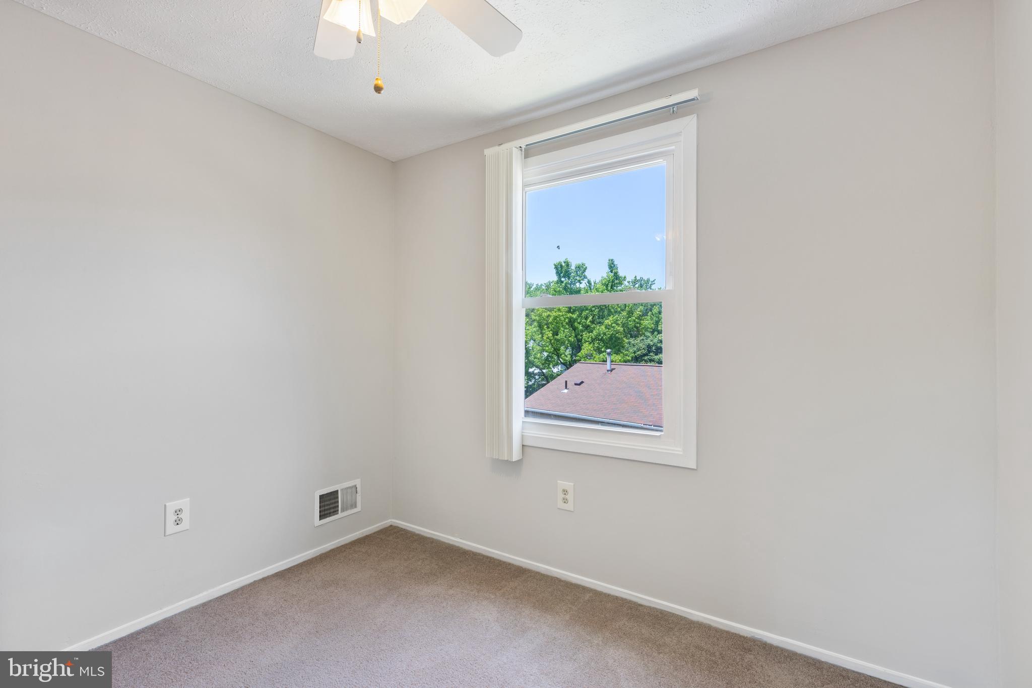 8812 E Grove Upper Marlboro, MD 20774 - Photo 19 of 37