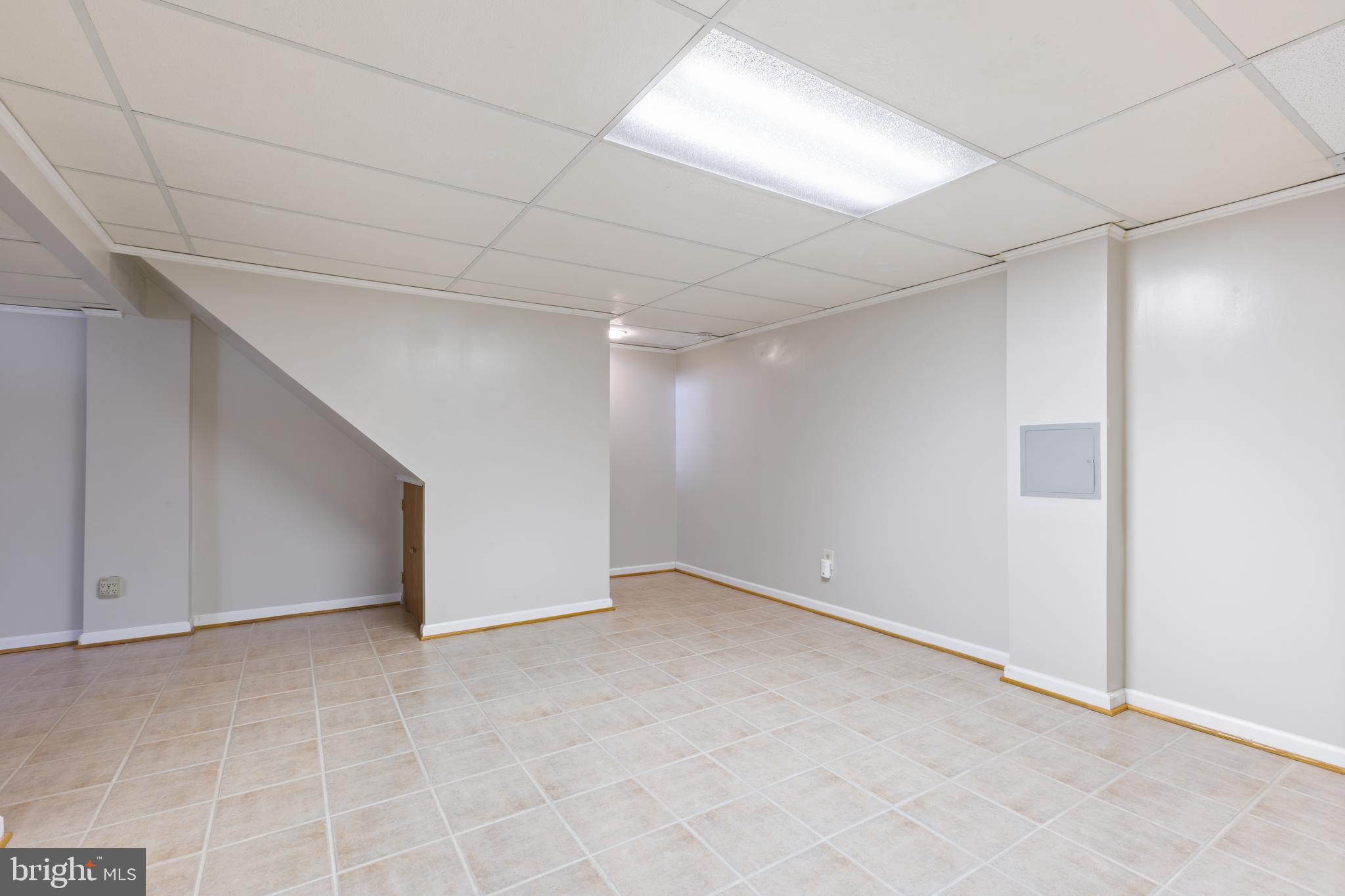 8812 E Grove Upper Marlboro, MD 20774 - Photo 31 of 37