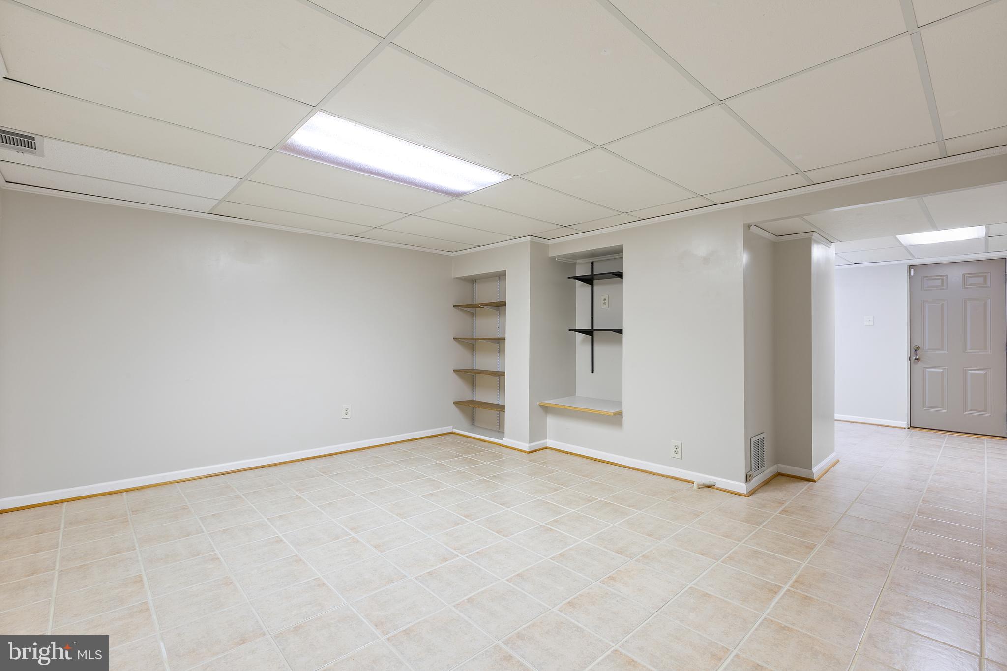 8812 E Grove Upper Marlboro, MD 20774 - Photo 32 of 37