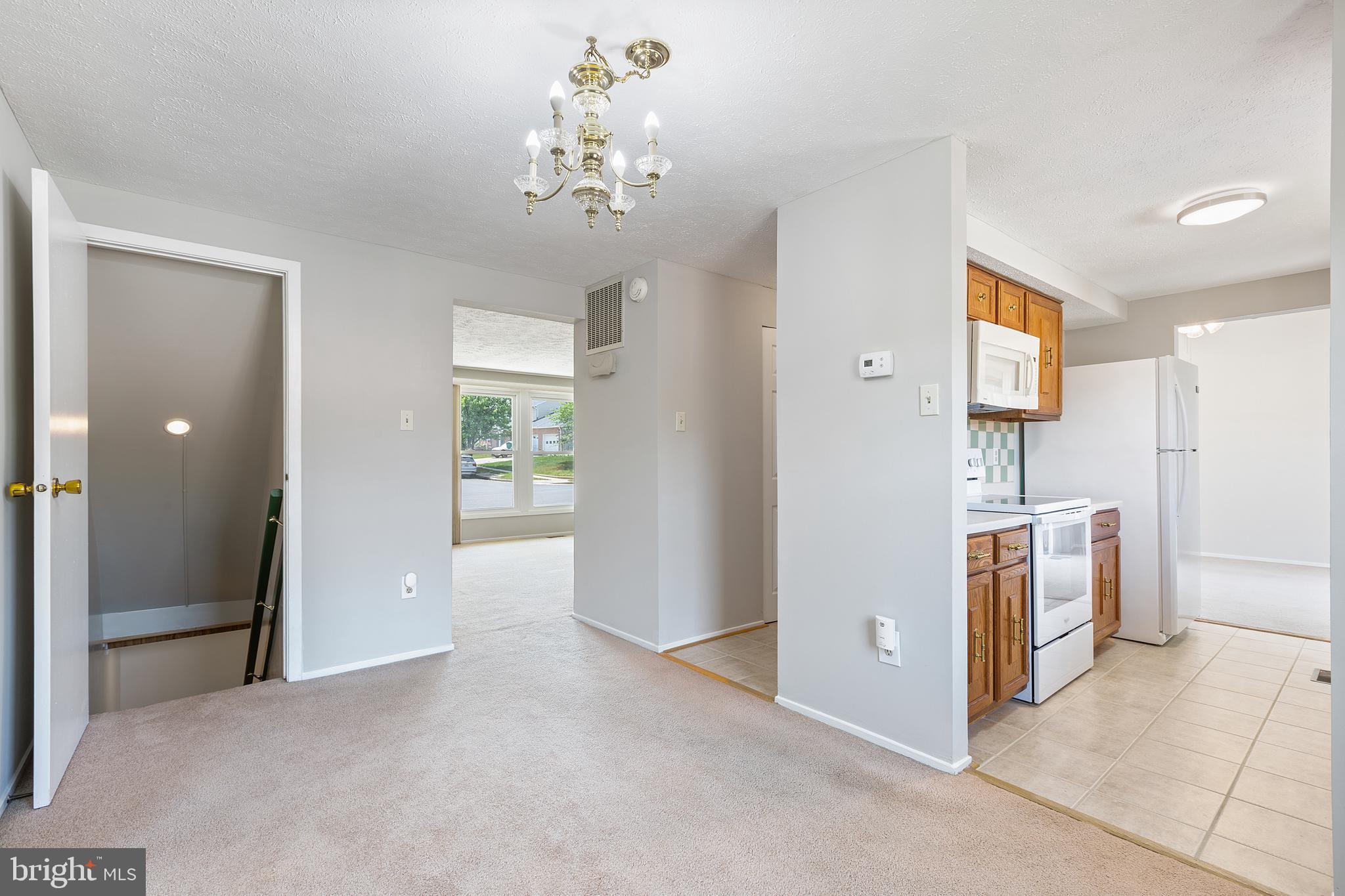 8812 E Grove Upper Marlboro, MD 20774 - Photo 8 of 37