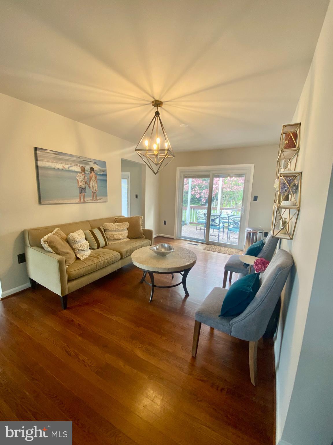 8607 Edison Lane Clinton, MD 20735 - Photo 15 of 52 Living room/Lounge 2