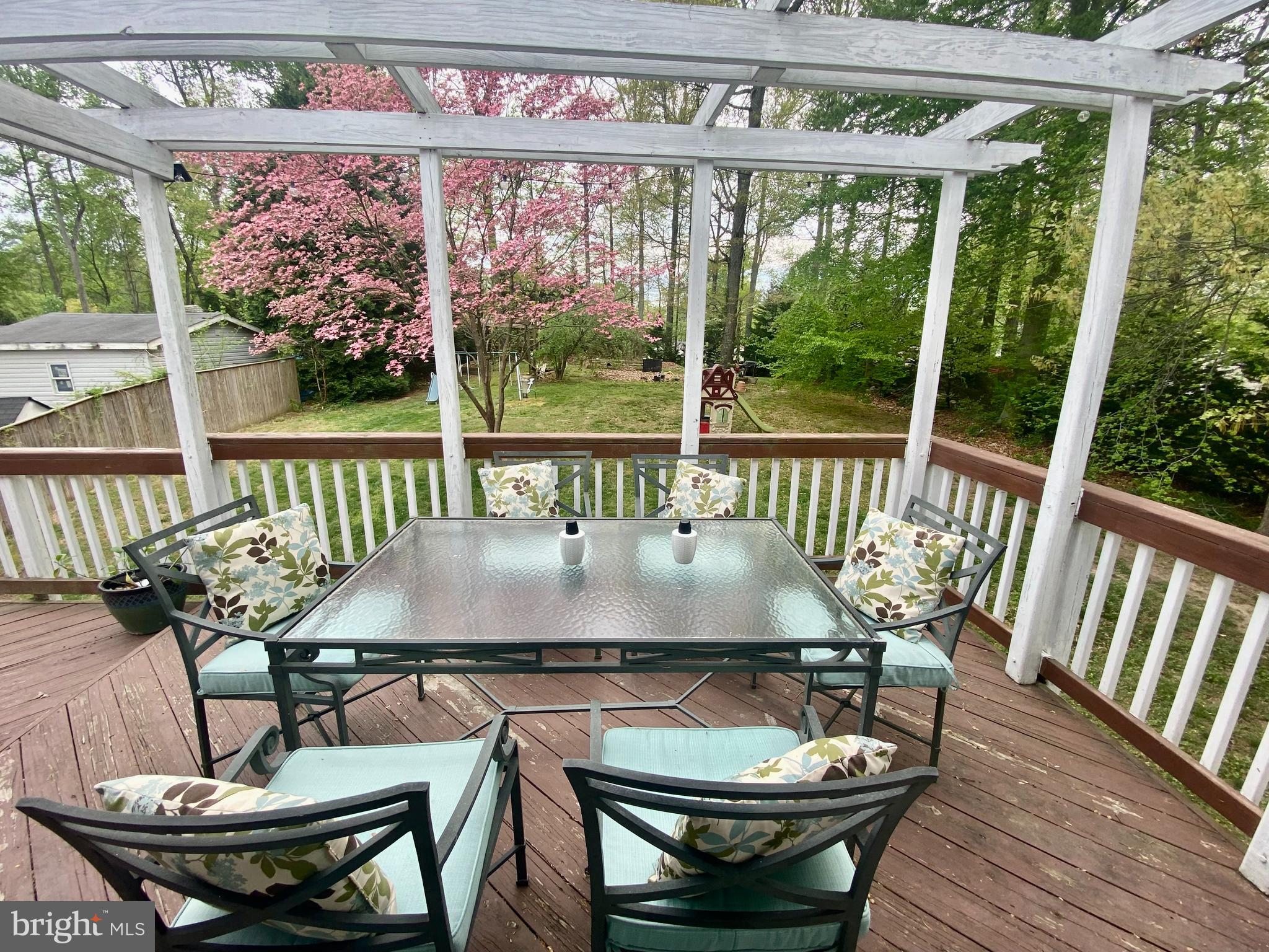 8607 Edison Lane Clinton, MD 20735 - Photo 17 of 52 Upper Deck off of Living room/Lounge