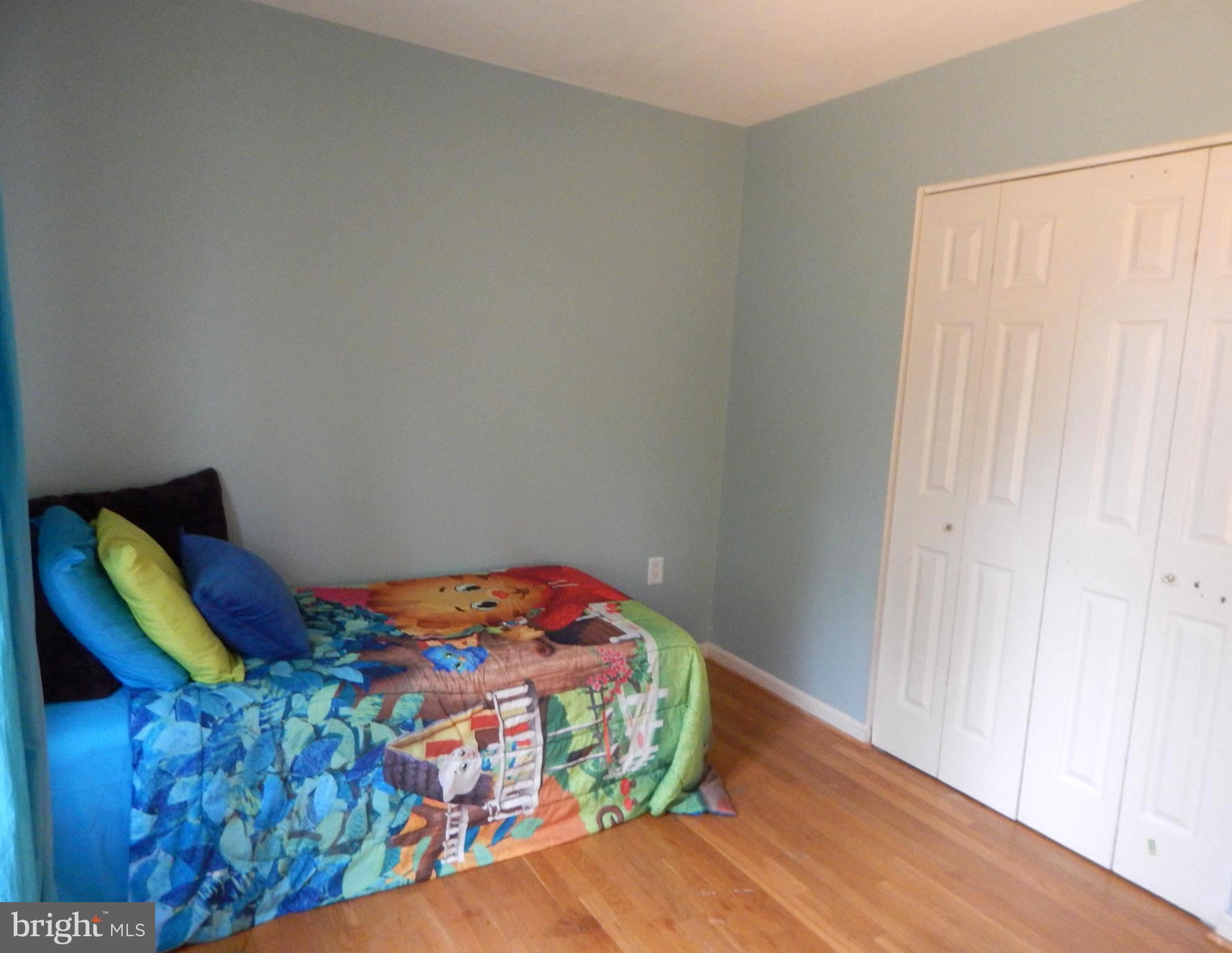 8607 Edison Lane Clinton, MD 20735 - Photo 20 of 52 Main level room 2