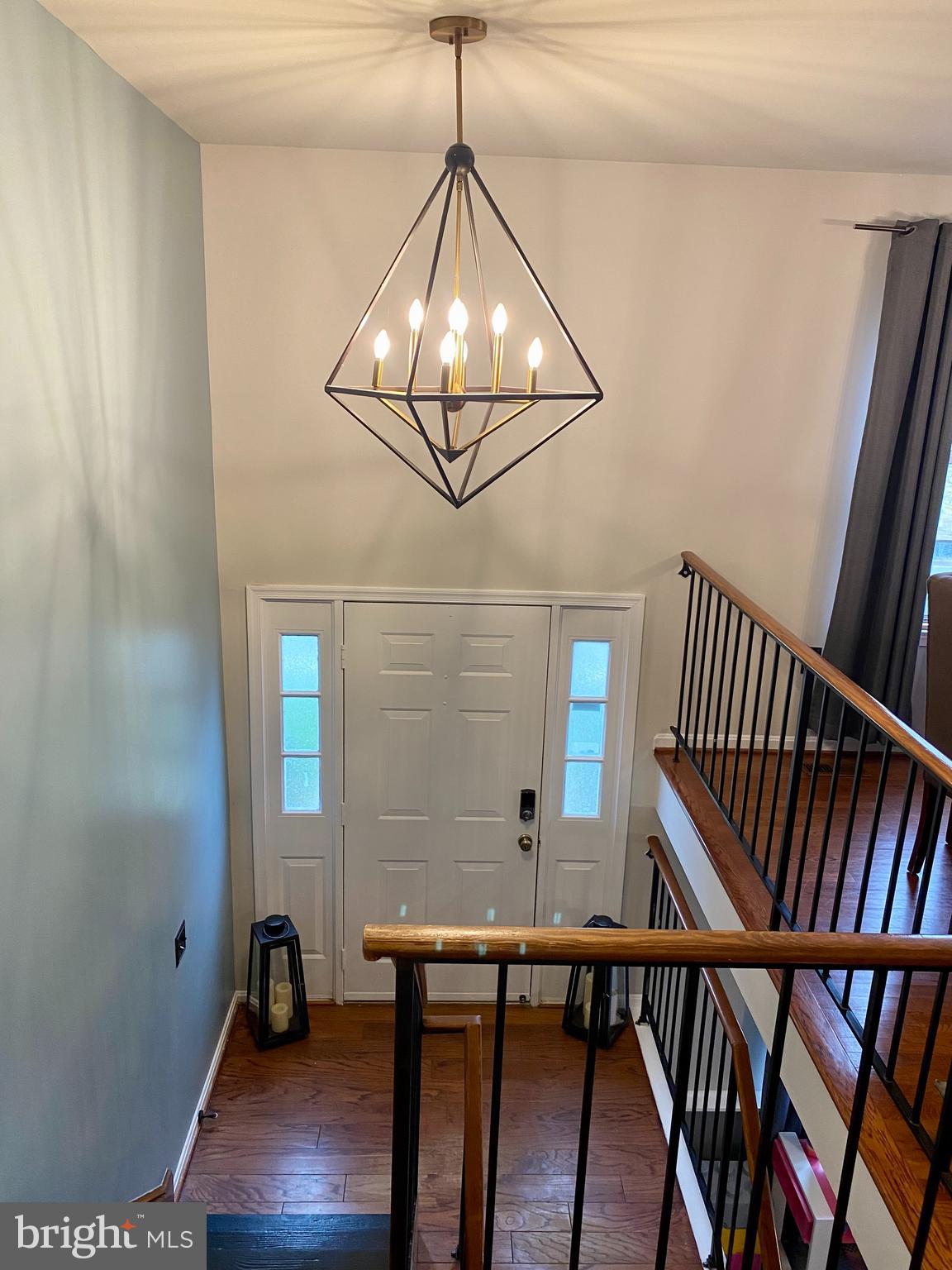 8607 Edison Lane Clinton, MD 20735 - Photo 3 of 52 Foyer