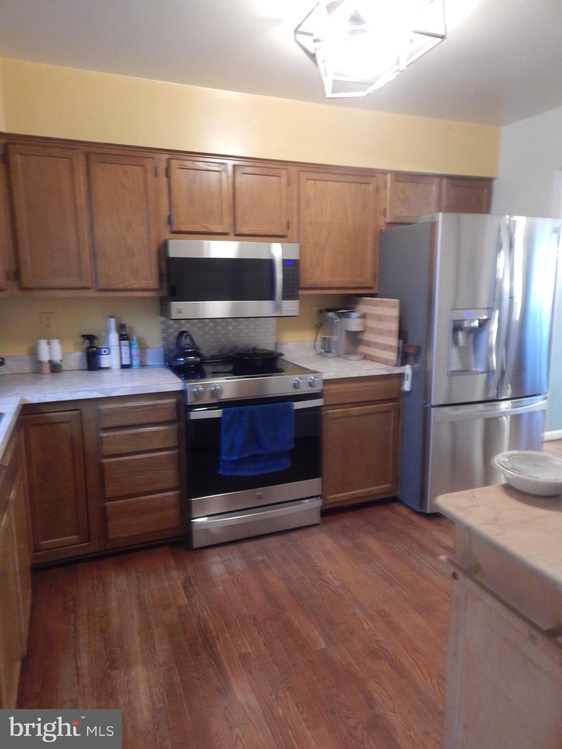 8607 Edison Lane Clinton, MD 20735 - Photo 5 of 52 Kitchen 2