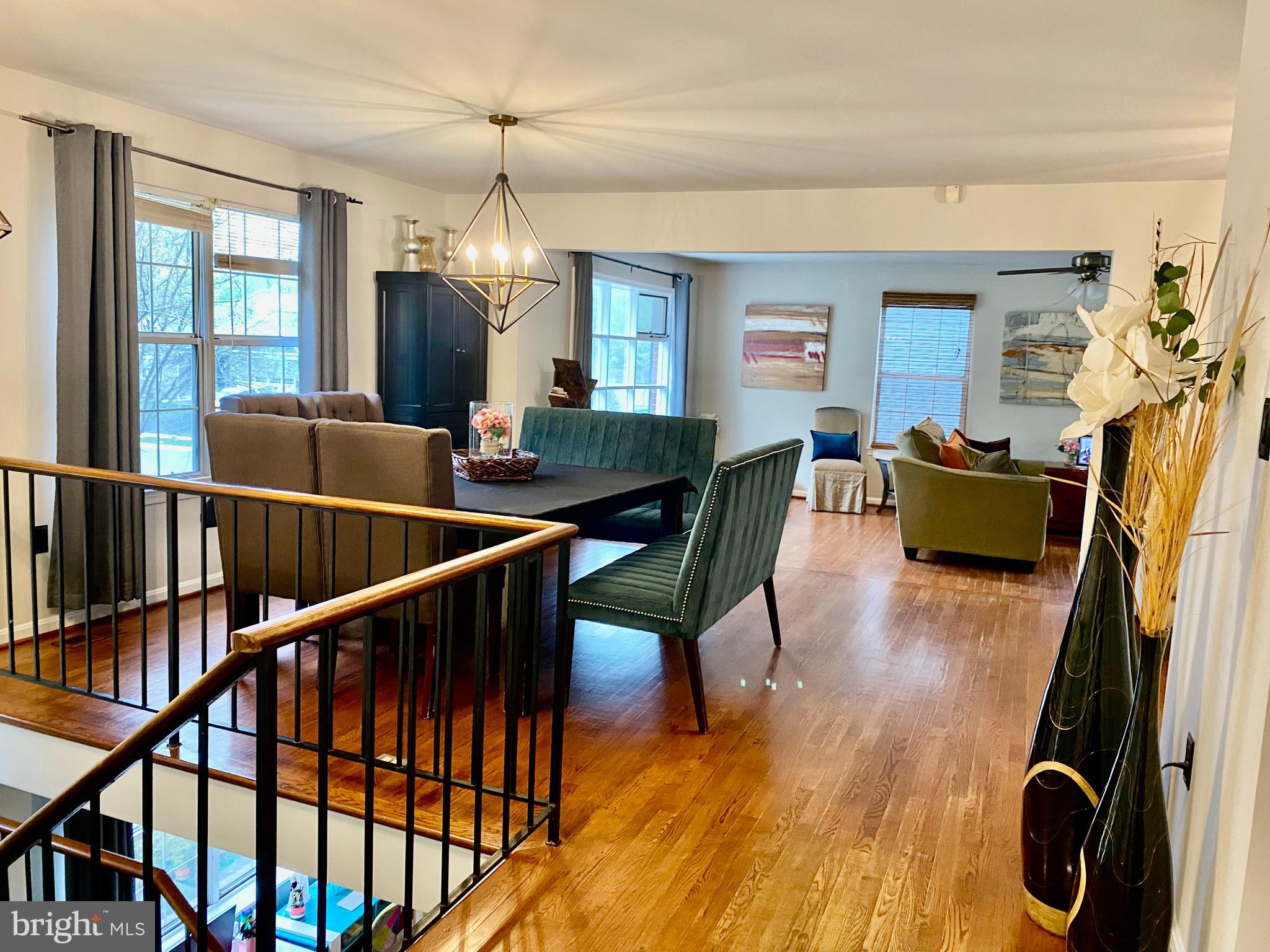 8607 Edison Lane Clinton, MD 20735 - Photo 7 of 52 Dining room view 1