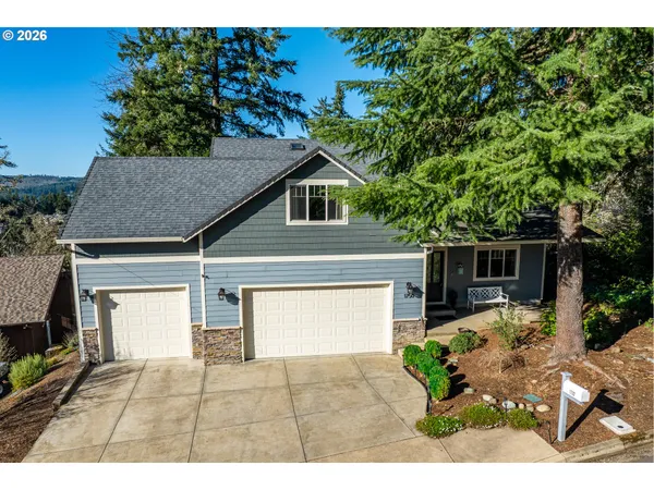 $555,000 | 1750 Taylor Avenue, Cottage Grove, OR 97424