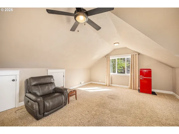 $545,000 | 1750 Taylor Avenue, Cottage Grove, OR 97424