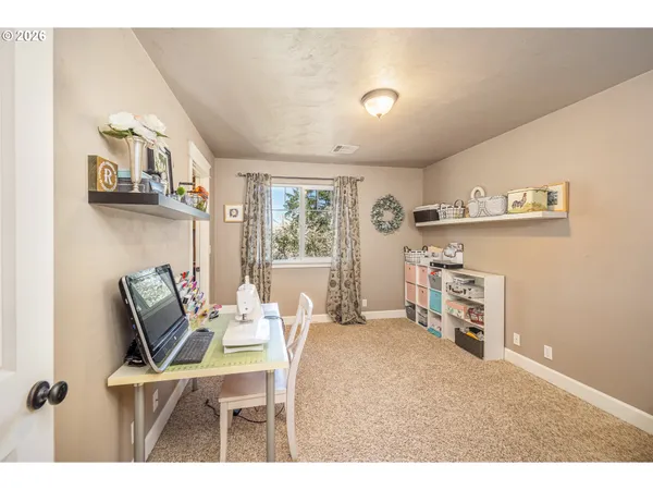 $545,000 | 1750 Taylor Avenue, Cottage Grove, OR 97424