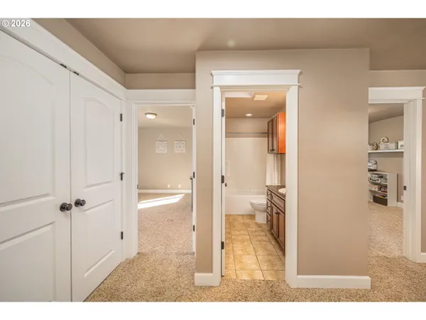 $555,000 | 1750 Taylor Avenue, Cottage Grove, OR 97424