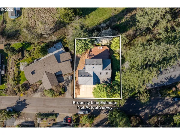 $555,000 | 1750 Taylor Avenue, Cottage Grove, OR 97424