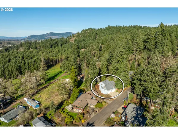 $545,000 | 1750 Taylor Avenue, Cottage Grove, OR 97424