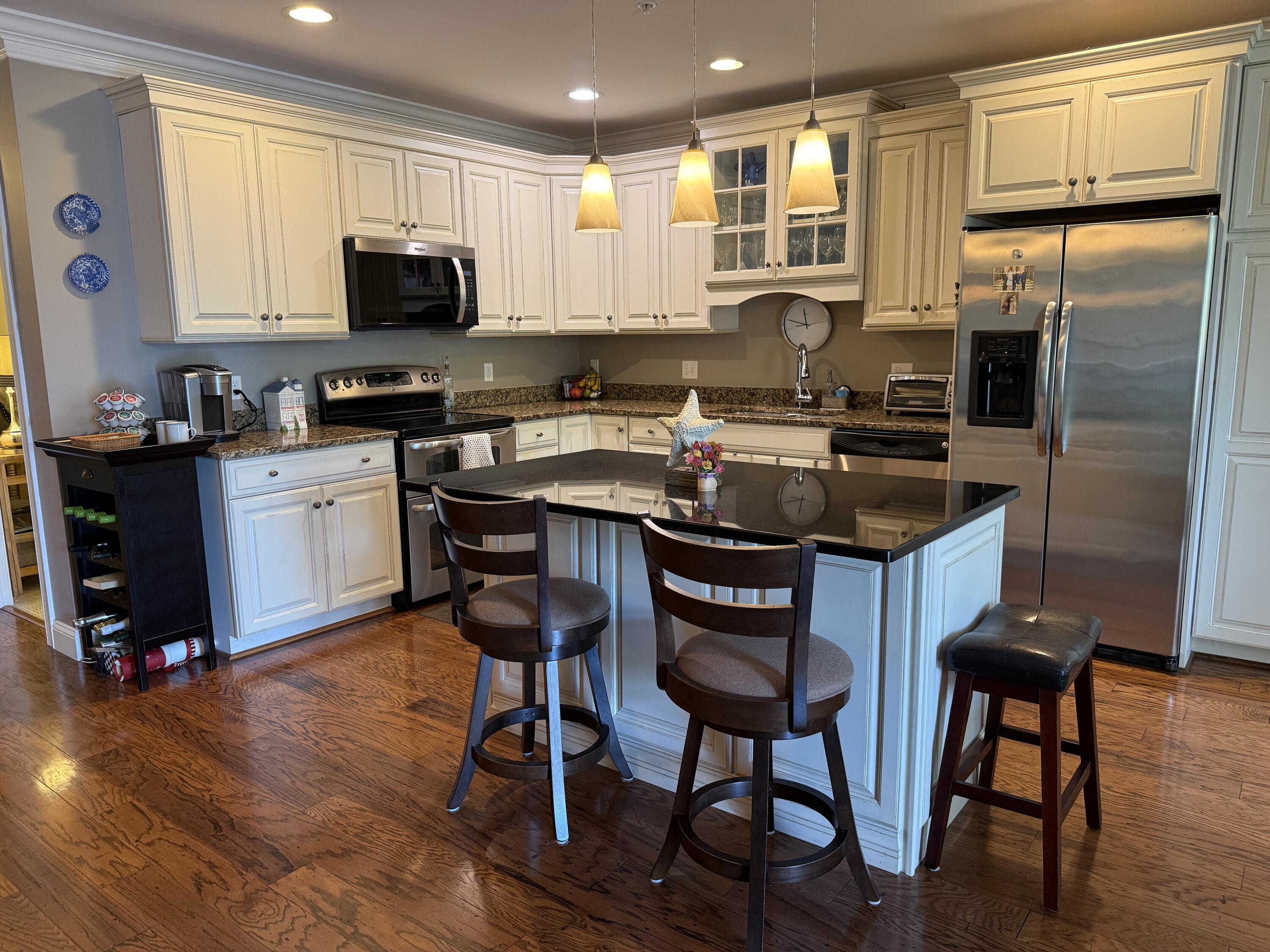89 Lewis Bay Road, Unit 207 Hyannis, MA 02601 - Photo 12 of 47 IMG_0497