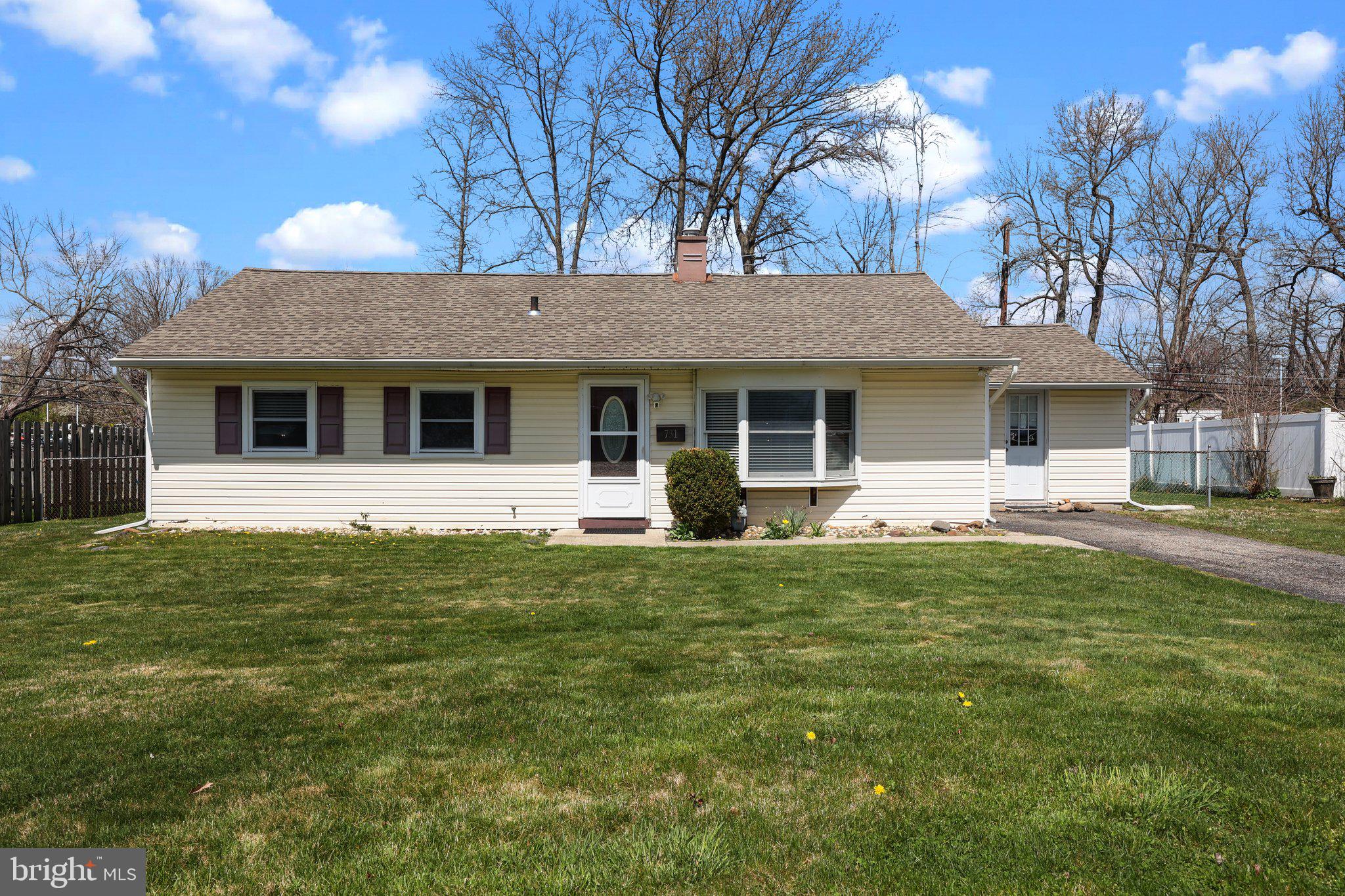 731 Edgemont Road Fairless Hills, PA 19030 - Photo 23 of 25 Gallery Image 23