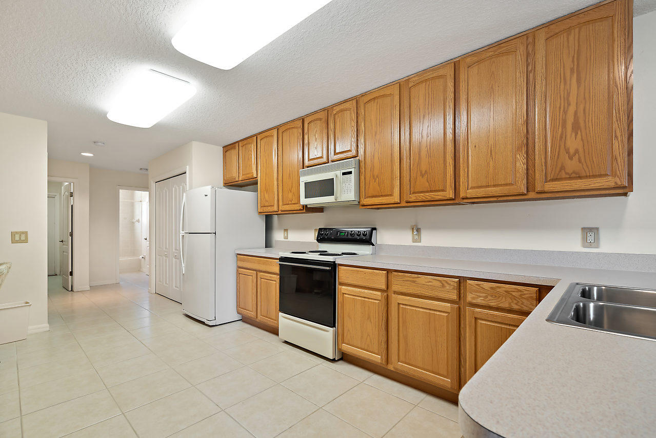 3516 Southwest Macon Road Port St. Lucie, FL 34953 - Photo 11 of 43 011-3516SWMaconRoad-PortStLucie-FL-small