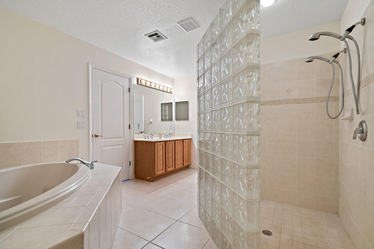 3516 Southwest Macon Road Port St. Lucie, FL 34953 - Photo 14 of 43 014-3516SWMaconRoad-PortStLucie-FL-small