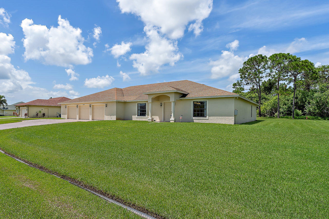 3516 Southwest Macon Road Port St. Lucie, FL 34953 - Photo 3 of 43 003-3516SWMaconRoad-PortStLucie-FL-small
