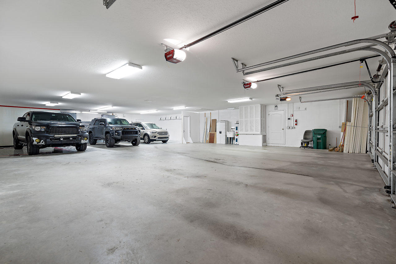 3516 Southwest Macon Road Port St. Lucie, FL 34953 - Photo 33 of 43 033-3516SWMaconRoad-PortStLucie-FL-small