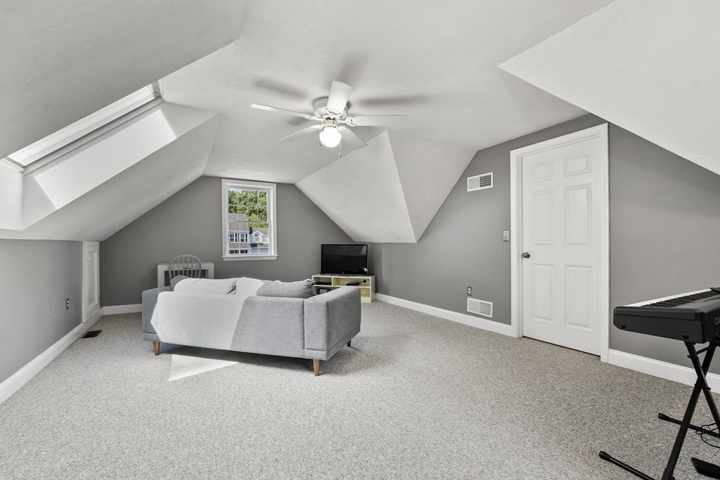 11 Hadley Road Pepperell, MA 01463 - Photo 4 of 42 Gallery Image 4