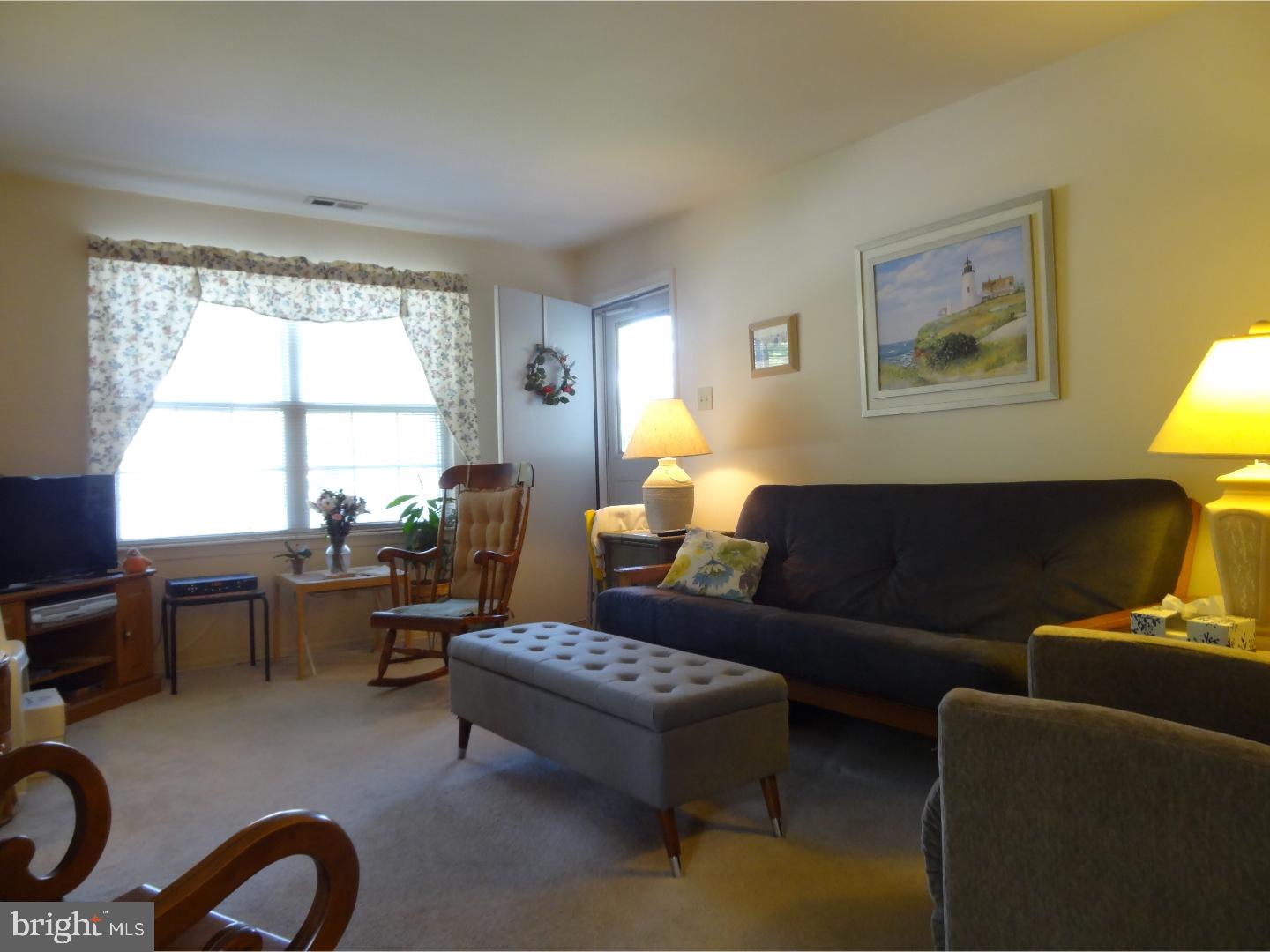 501 Quail Road Evesham, NJ 08053 - Photo 2 of 20 Living Room