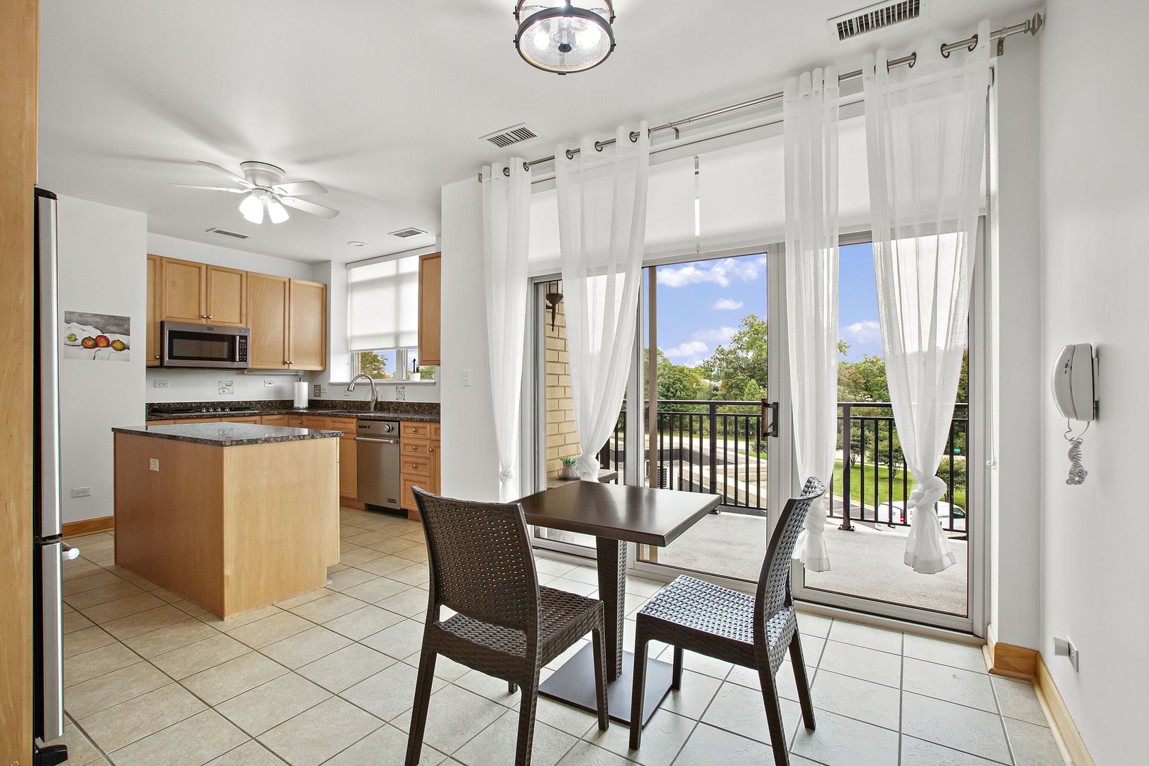 3535 Patten Road, Unit 2A Highland Park, IL 60035 - Photo 9 of 30 Gallery Image 9