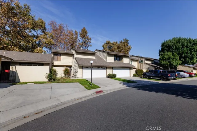 $350,000 | 2512 North Tustin Avenue, Unit D, Santa Ana, CA 92705