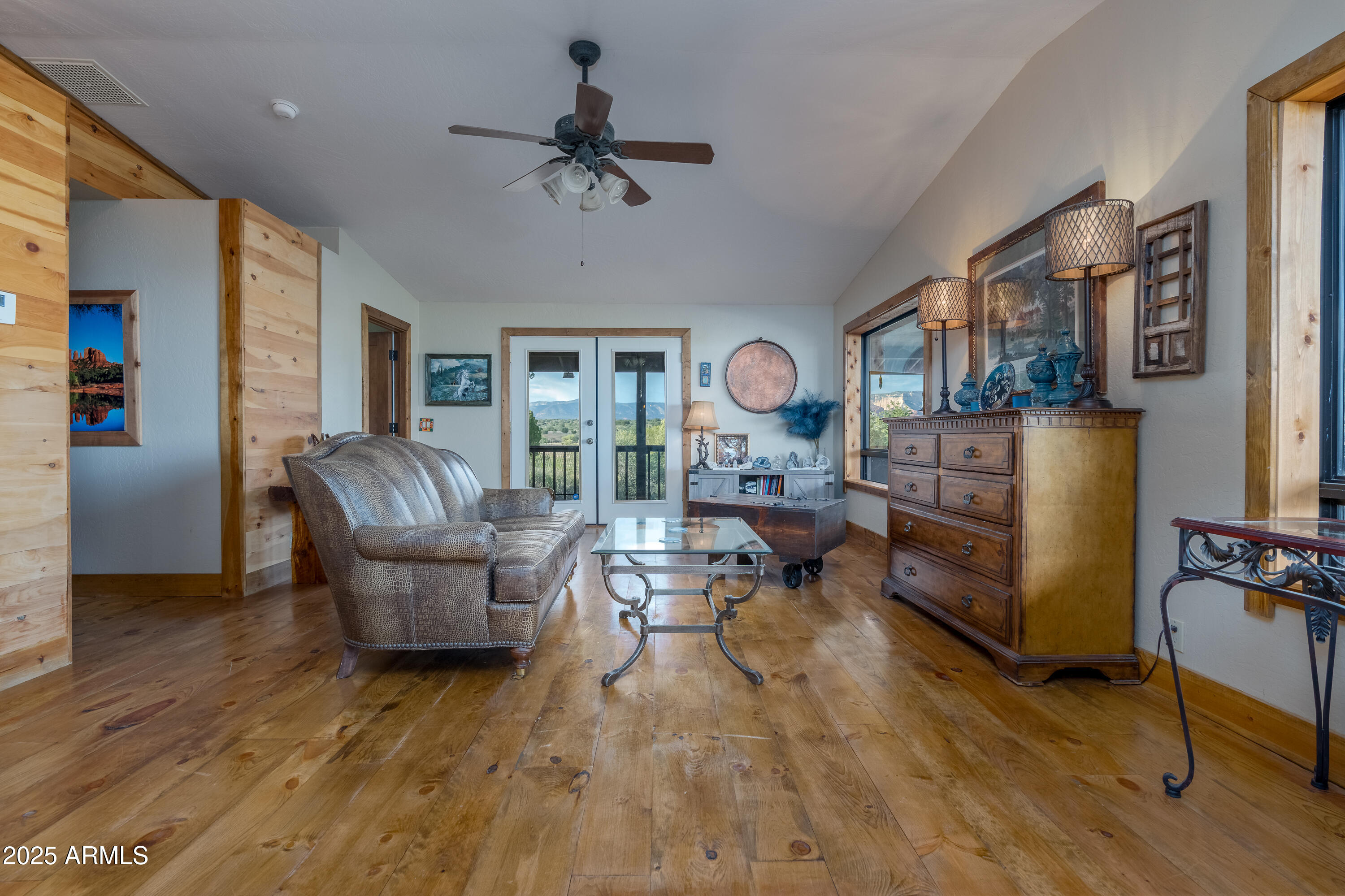 4907 East Viva Road Sedona, AZ 86336 - Photo 27 of 62 4907 Viva Rd Sedona AZ-48