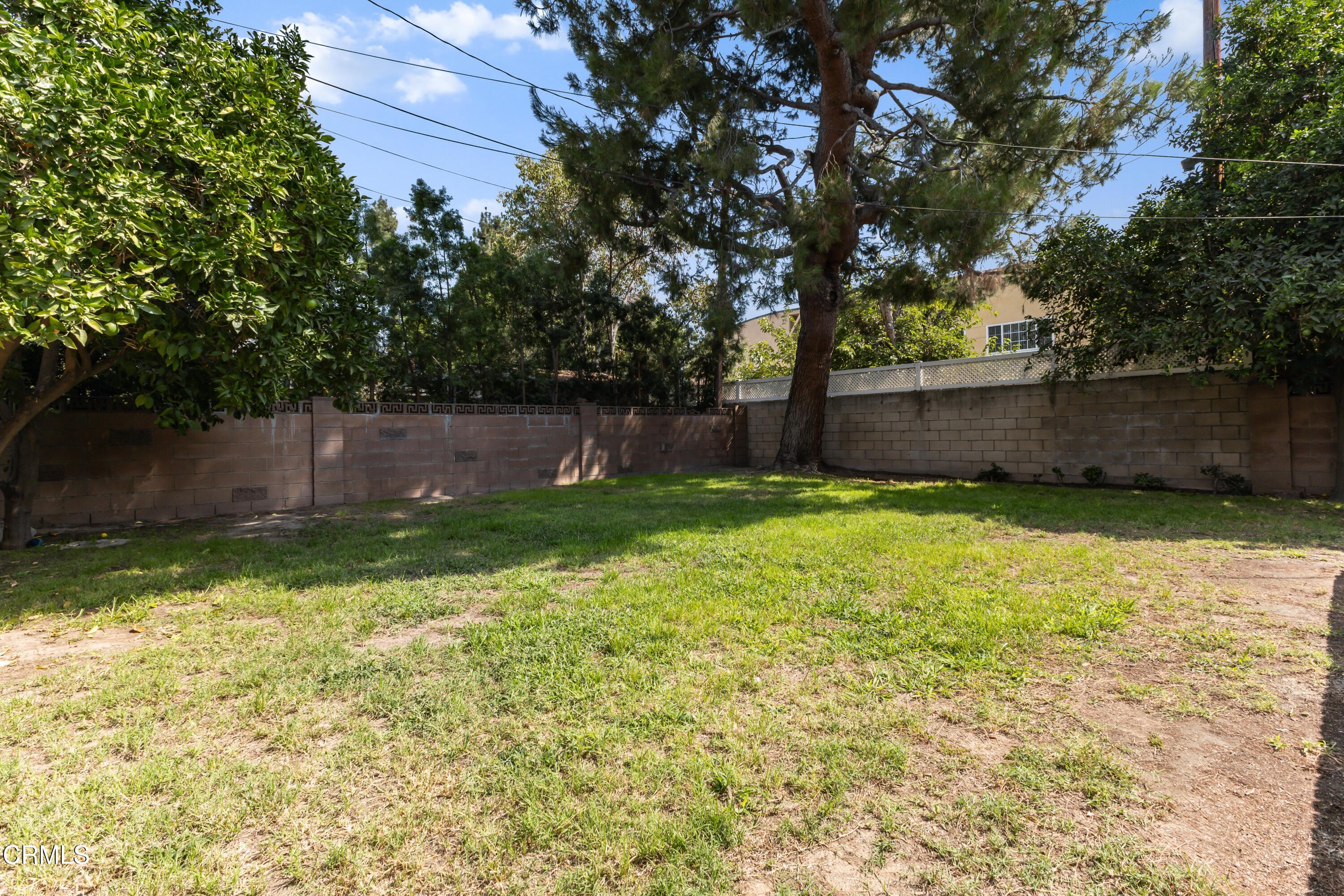 5622 Bellingham Avenue Valley Village, CA 91607 - Photo 23 of 24 IMG_3699-Edit