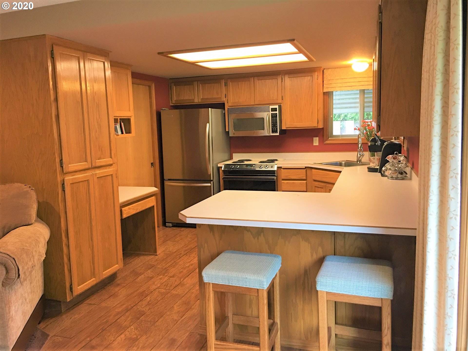 3819 Southwest 8th Street Gresham, OR 97030 - Photo 10 of 32 Gallery Image 10