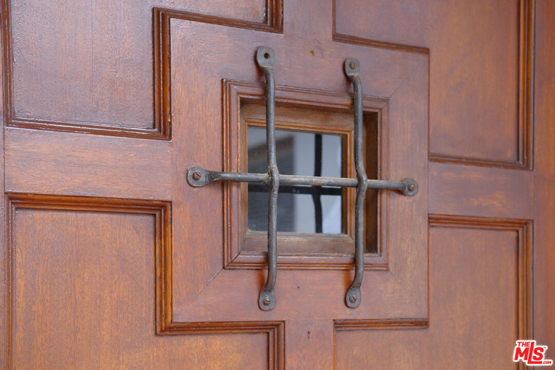 708 South Cedar Street Glendale, CA 91205 - Photo 5 of 38 a bathroom with a shower