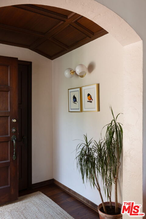 708 South Cedar Street Glendale, CA 91205 - Photo 8 of 38 a view of entryway