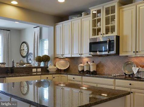 15806 Swanscombe Loop Upper Marlboro, MD 20774 - Photo 7 of 30 Kitchen